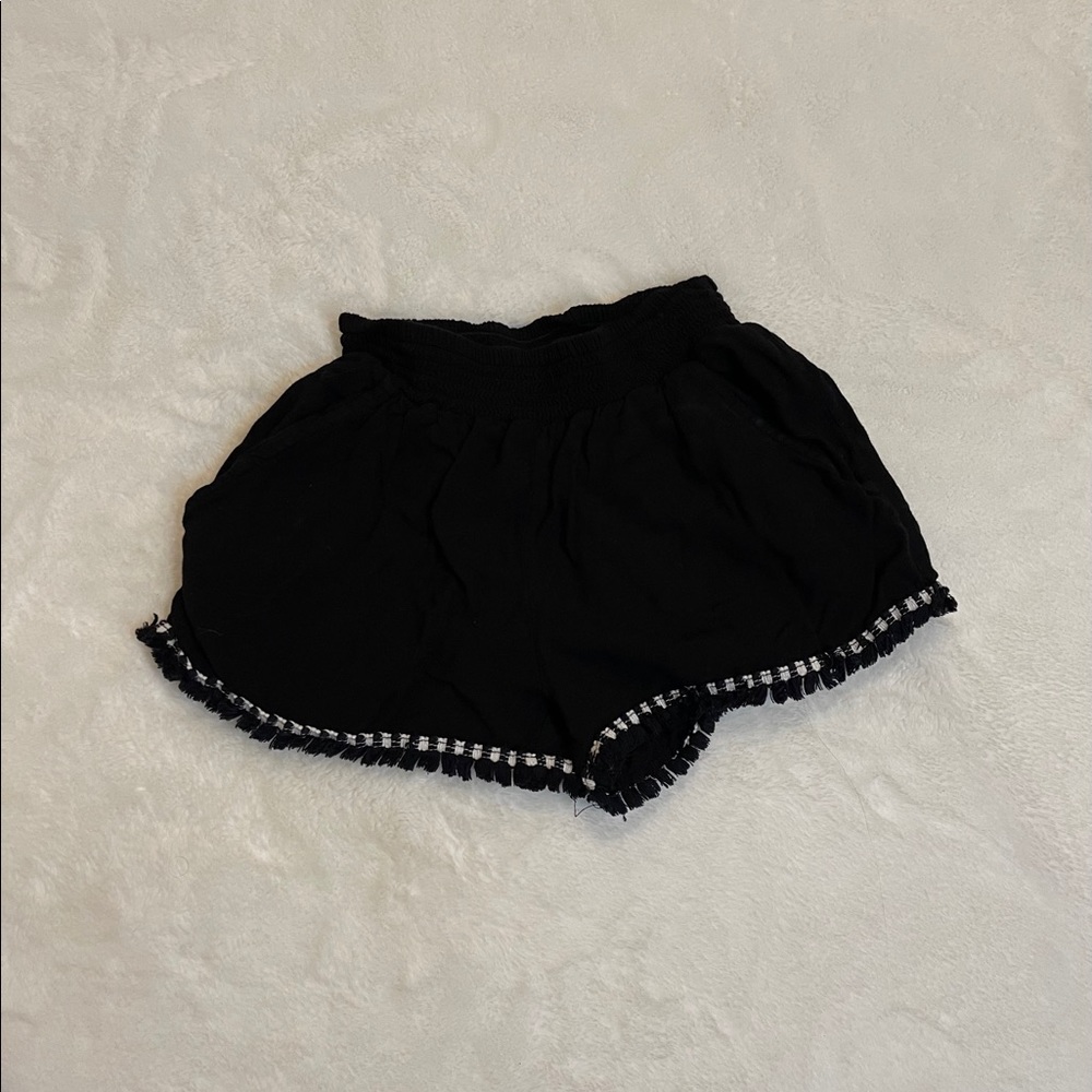 Girls shorts 🌼